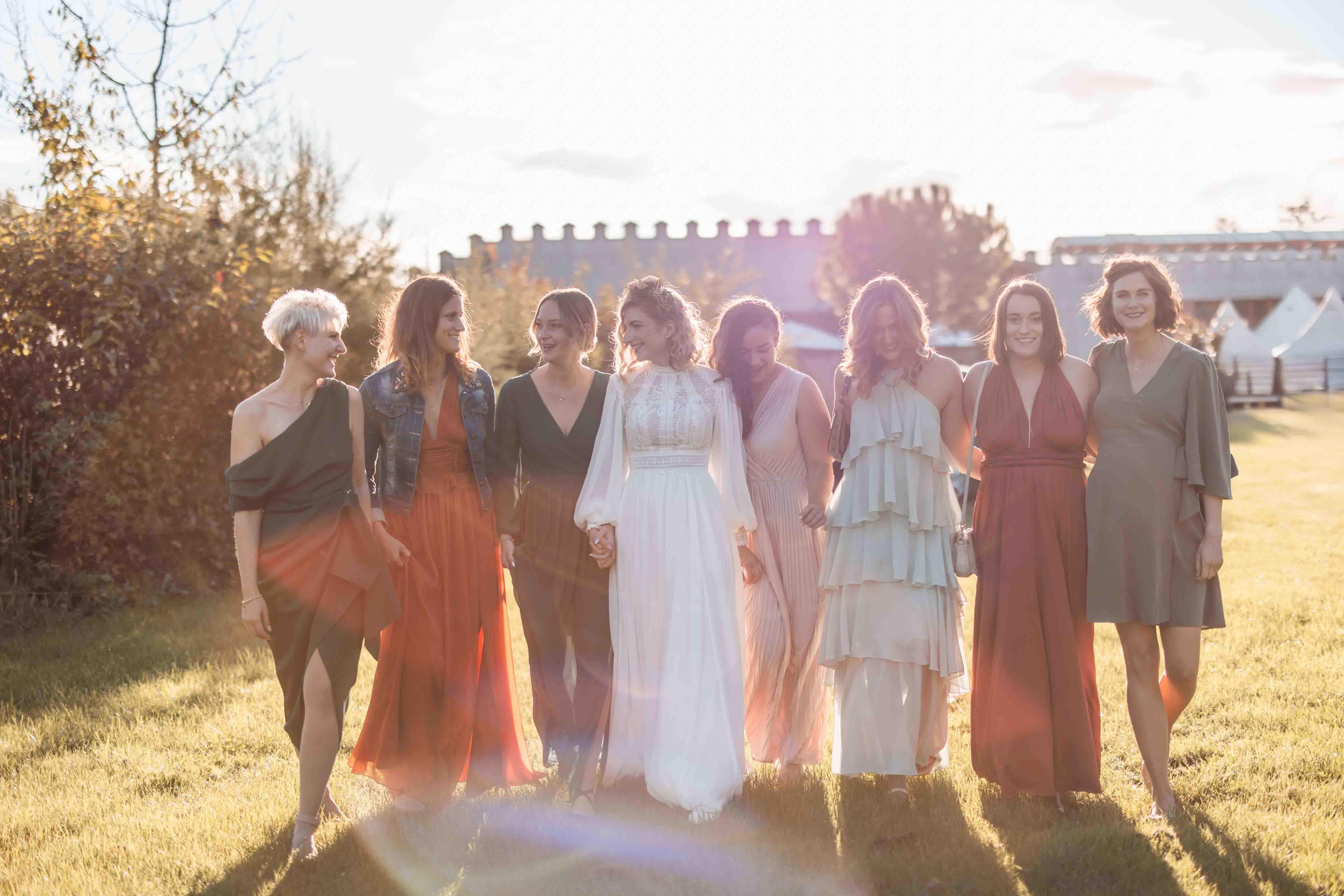 Hochzeitsfoto mit Bekannten des Brautpaars