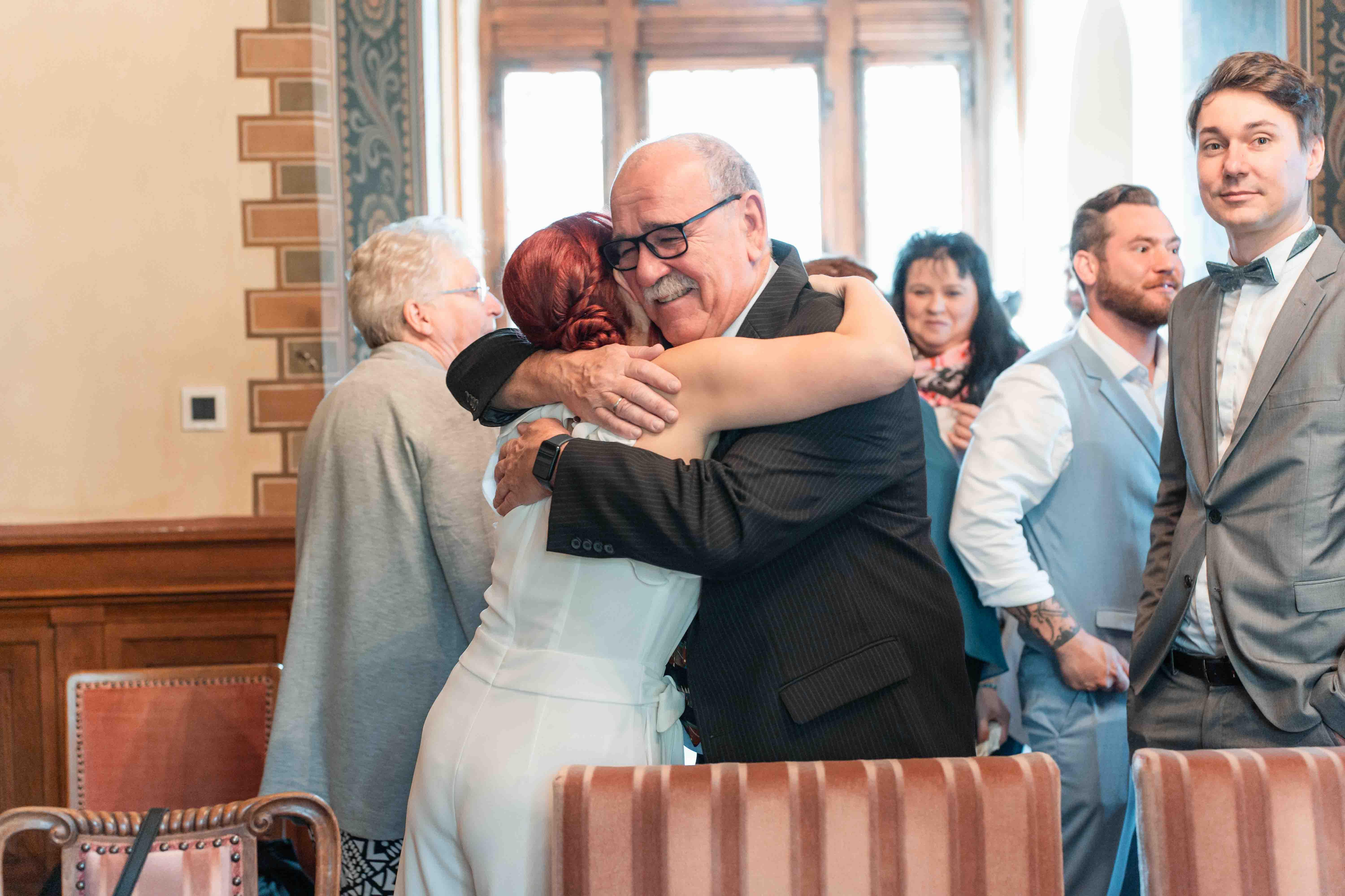 Hochzeitspaar Standesamt Weinheim - Fotografie und Videografie - Julie Weddings