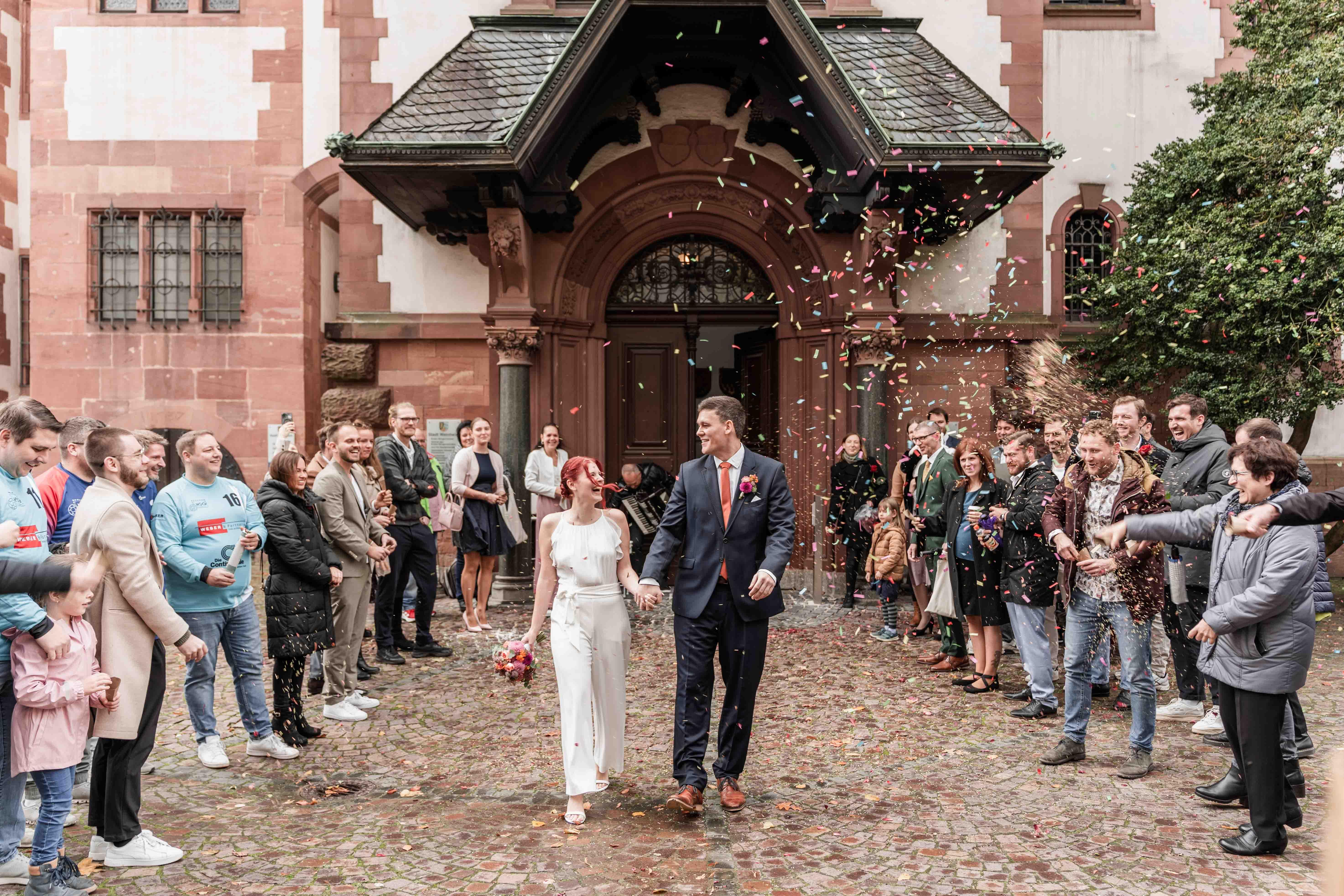 Hochzeitspaar Standesamt Weinheim - Fotografie und Videografie - Julie Weddings