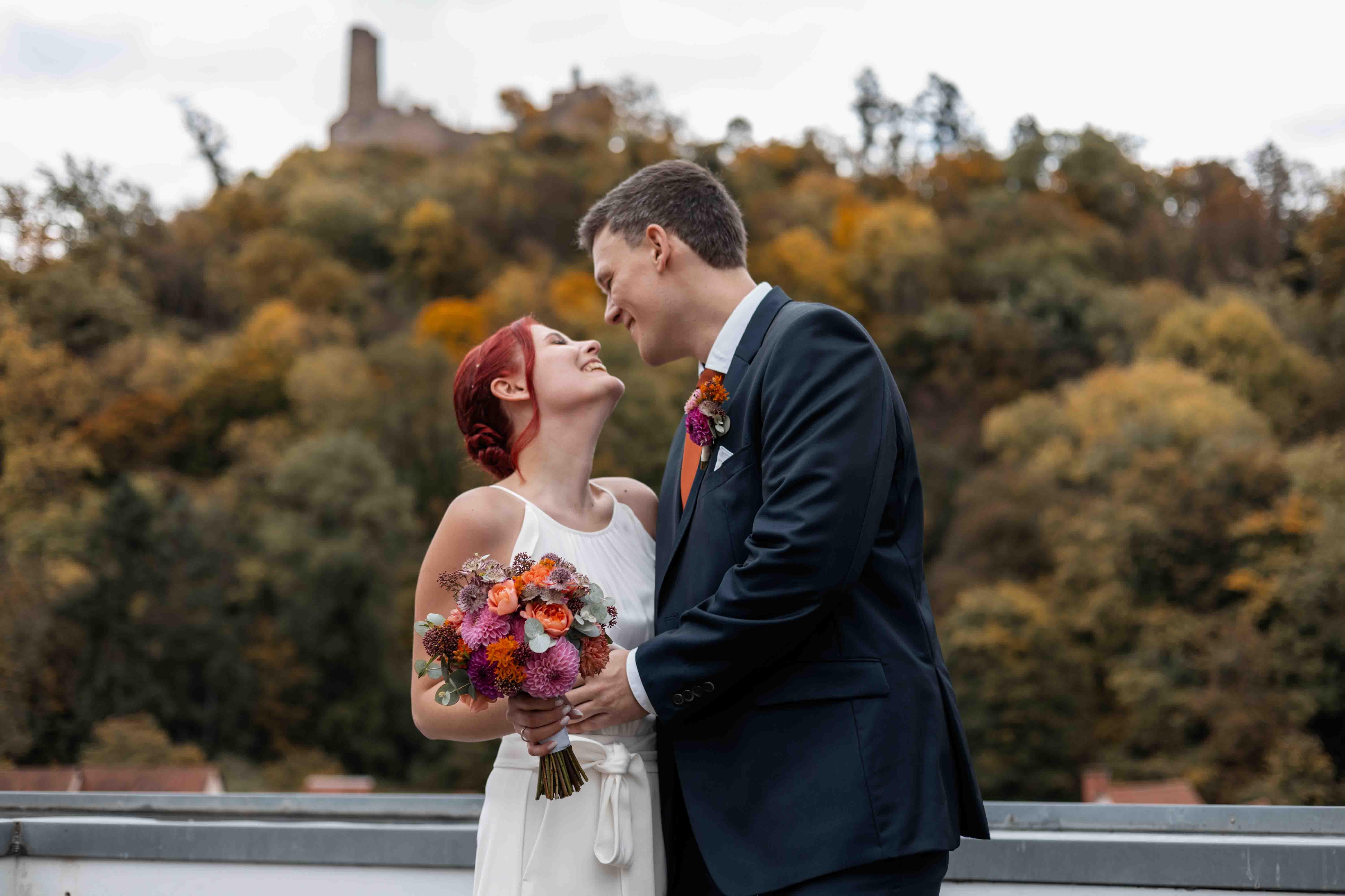 Hochzeitspaar Standesamt Weinheim - Fotografie und Videografie - Julie Weddings