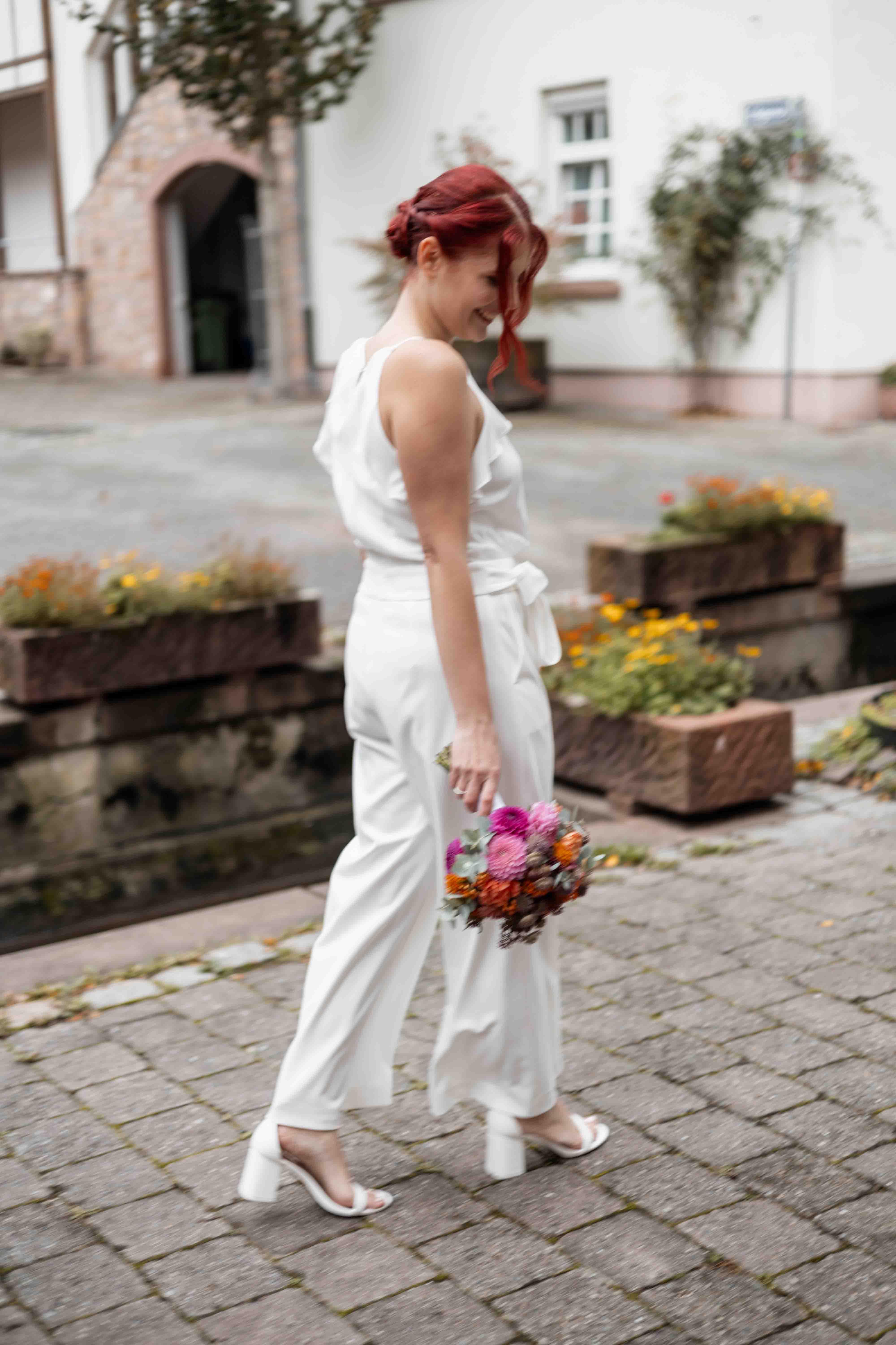 Hochzeitspaar Standesamt Weinheim - Fotografie und Videografie - Julie Weddings