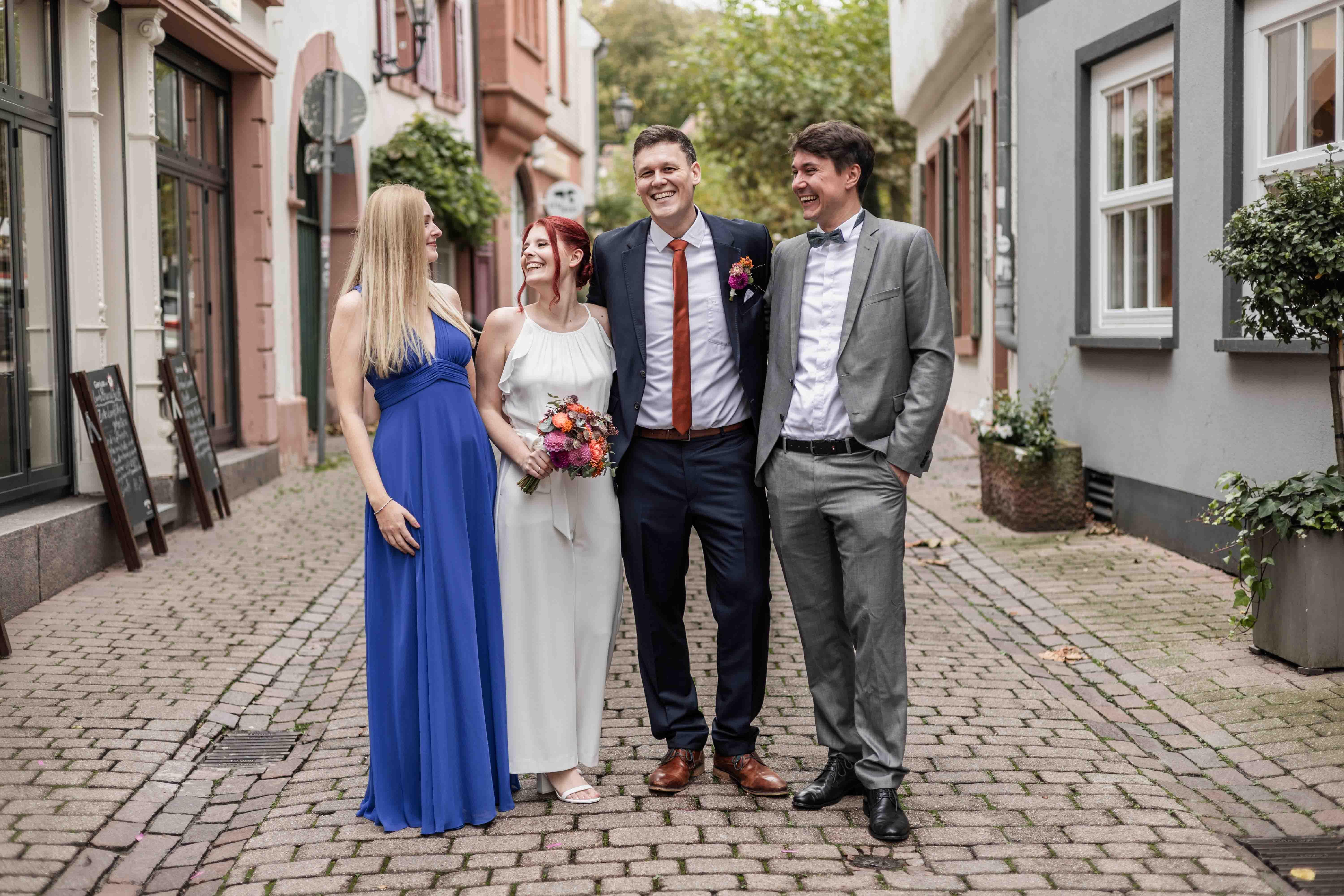 Hochzeitspaar Standesamt Weinheim - Fotografie und Videografie - Julie Weddings