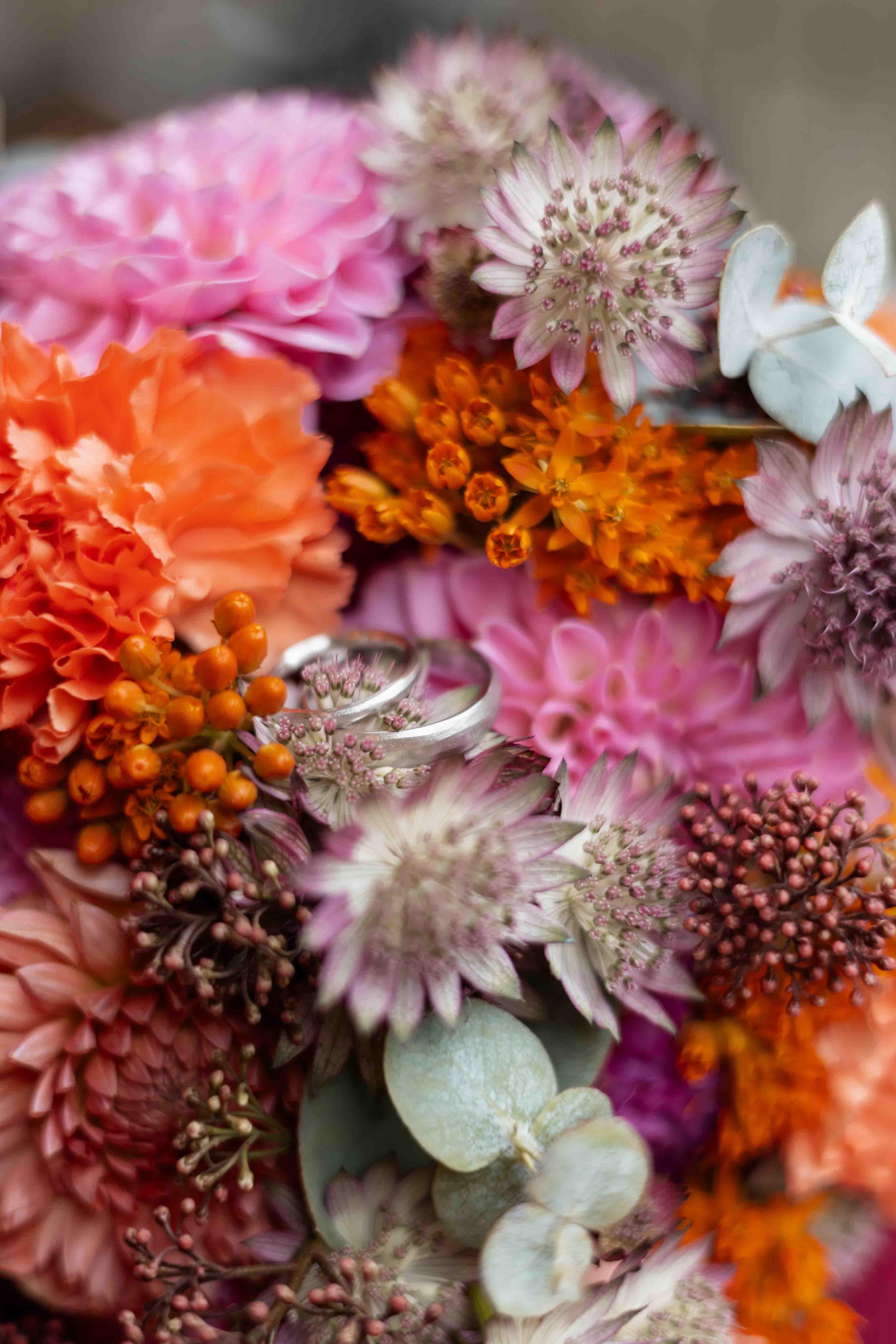 Hochzeitspaar Standesamt Weinheim - Fotografie und Videografie - Julie Weddings