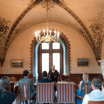 Hochzeitspaar Standesamt Weinheim - Fotografie und Videografie - Julie Weddings