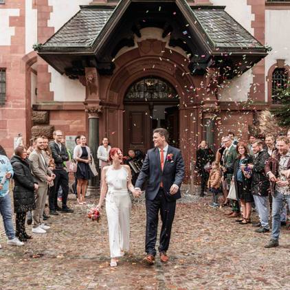 Hochzeitspaar Standesamt Weinheim - Fotografie und Videografie - Julie Weddings