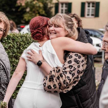 Hochzeitspaar Standesamt Weinheim - Fotografie und Videografie - Julie Weddings