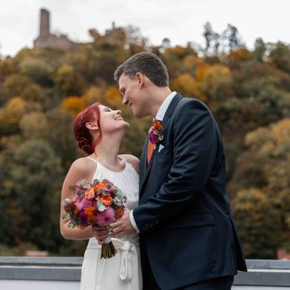Hochzeitspaar Standesamt Weinheim - Fotografie und Videografie - Julie Weddings