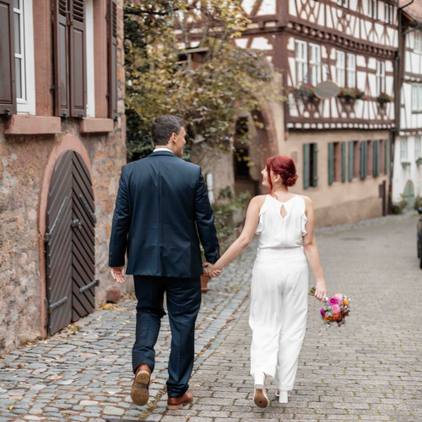 Hochzeitspaar Standesamt Weinheim - Fotografie und Videografie - Julie Weddings